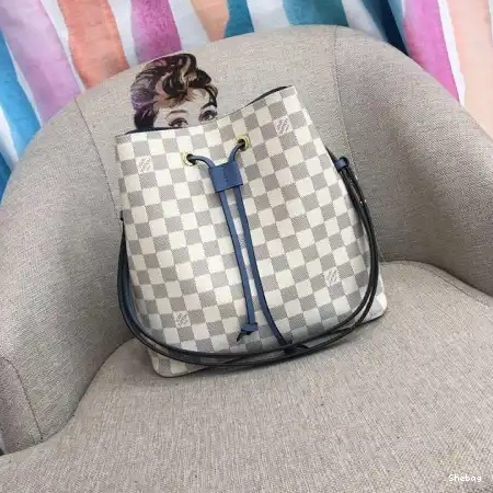 19B570395 Bags LV 0630
